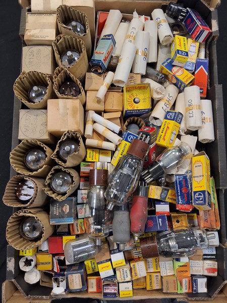 Lot 1315 - RADIO VALVES