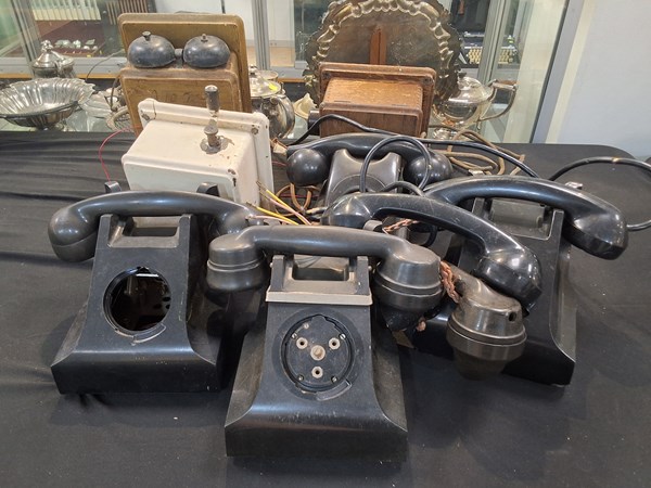 Lot 1255 - TELEPHONE LOT