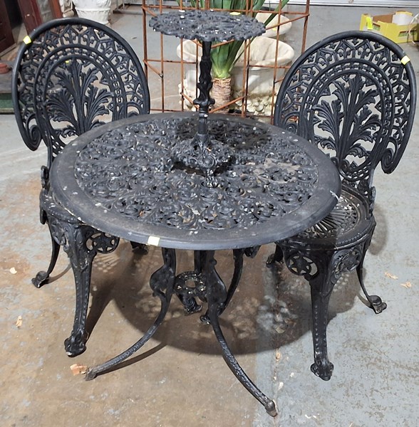 Lot 294 - PATIO SETTING