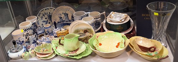 Lot 1200 - DECORATIVE CHINA