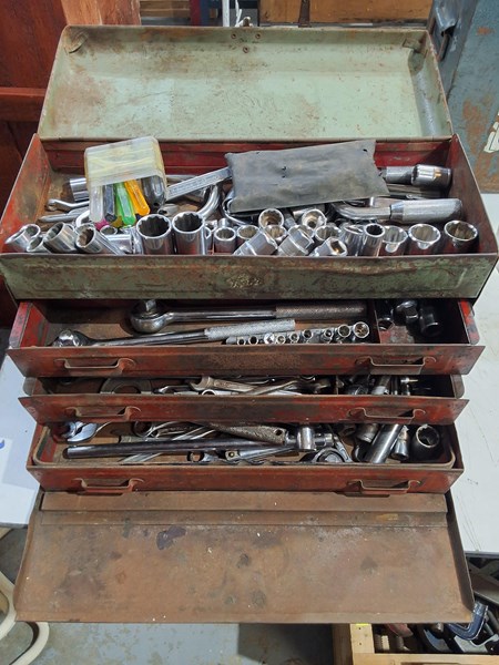 Lot 373 - TOOLS