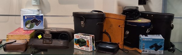 Lot 1235 - BINOCULARS