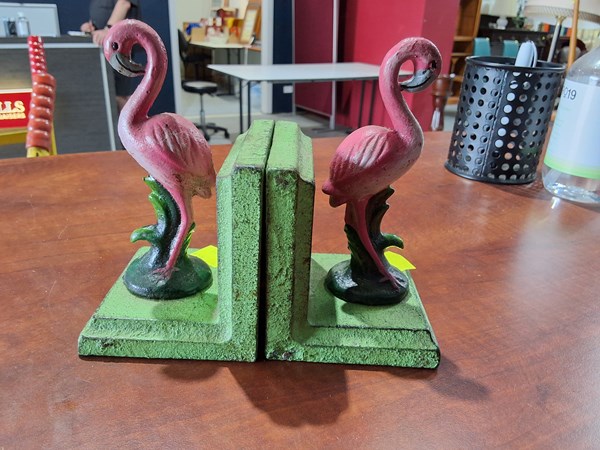 Lot 401 - BOOKENDS