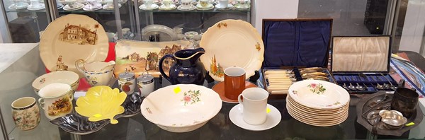 Lot 1331 - CHINA AND METALWARE