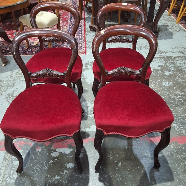 Lot 159 - DINING CHAIRS
