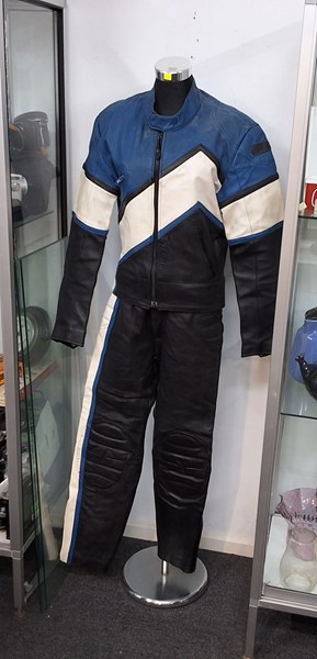 Lot 1417 - MOTORCYCLE LEATHERS