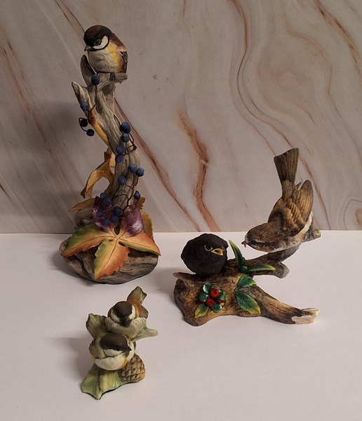 Lot 1163 - BIRD ORNAMENTS
