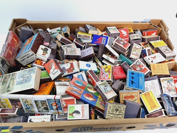 Lot 1160 - MATCHBOXES