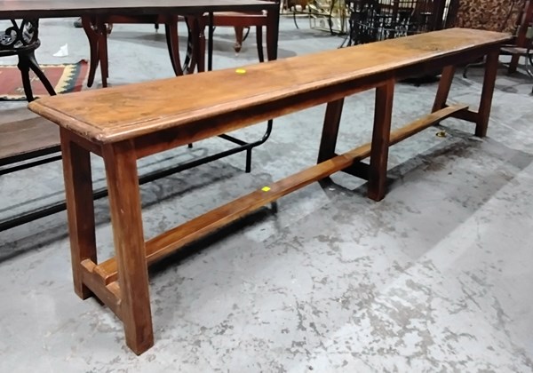 Lot 101 - BENCH