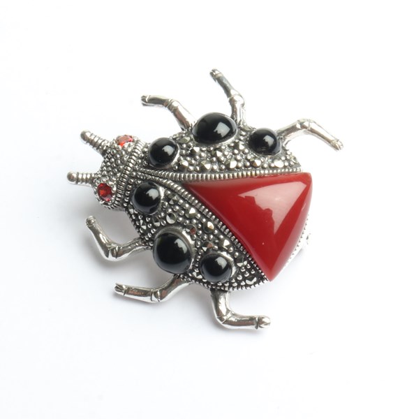 Lot 1014 - LADYBIRD BROOCH