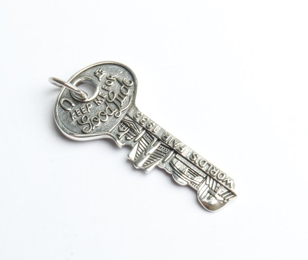 Lot 1045 - SILVER KEY PENDANT