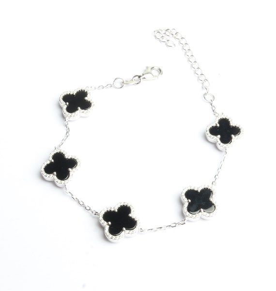 Lot 1016 - SILVER BRACELET
