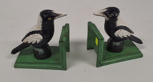 Lot 1198 - BOOKENDS