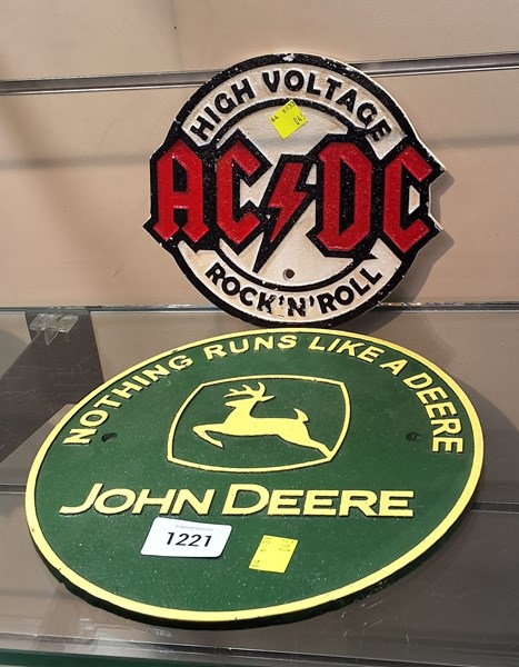 Lot 1221 - WALL SIGNS