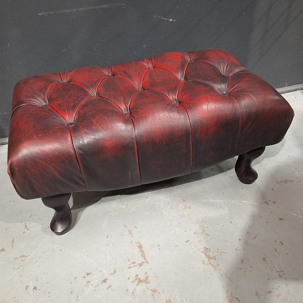 Lot 323 - FOOT STOOL