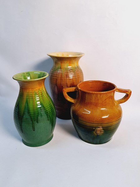 Lot 1117 - AUSTRALIAN POTTERY