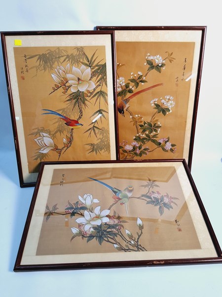 Lot 1064 - SILK PAINTINGS