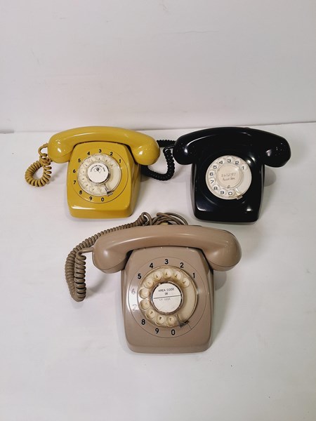 Lot 1224 - TELEPHONES