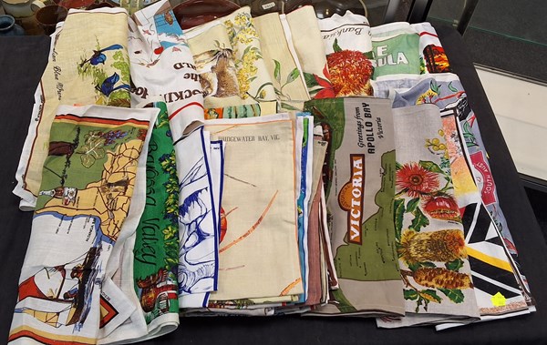 Lot 1371 - TEA TOWELS
