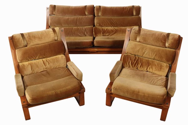 Lot 116 - TESSA T4 LOUNGE SUITE