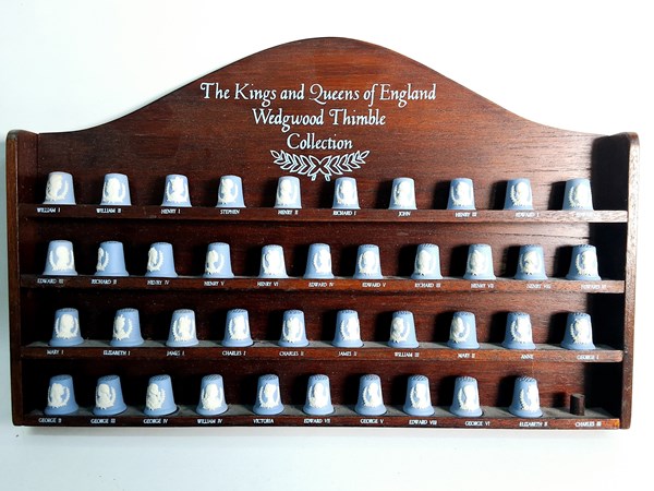 Lot 1154 - WEDGWOOD THIMBLE COLLECTION