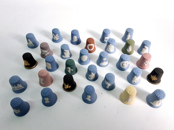 Lot 1156 - WEDGWOOD THIMBLES