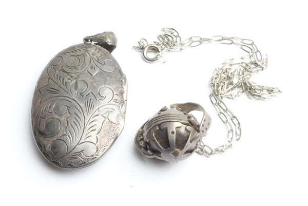 Lot 1036 - SILVER PENDANTS
