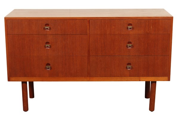 Lot 188 - LOWLINE CHEST OF DRAWERS