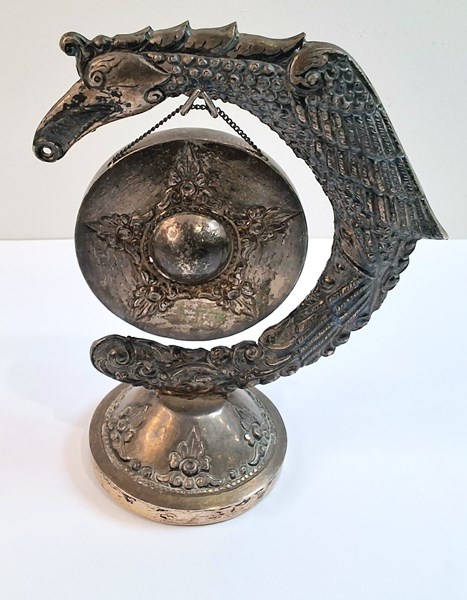 Lot 1042 - SILVER TABLE GONG