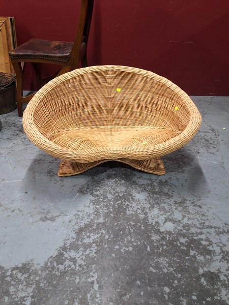 Lot 87 - CHAIR