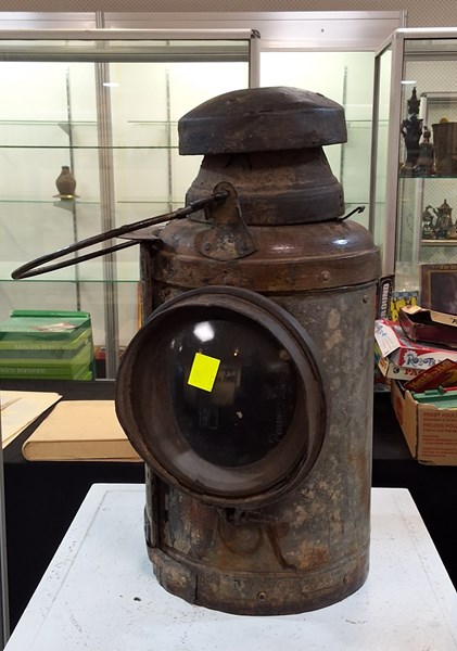 Lot 1187 - RAIL LIGHT