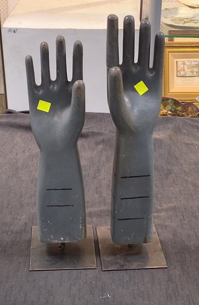 Lot 1274 - GLOVE STANDS