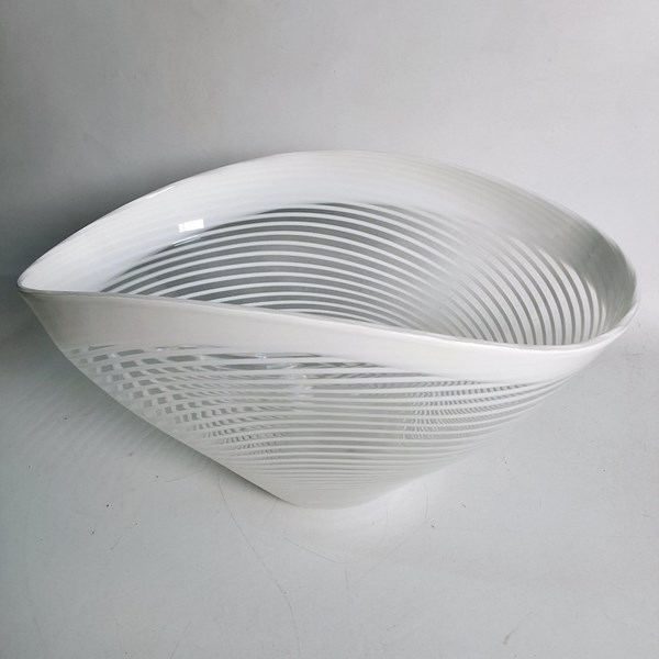 Lot 1145 - STUDIO GLASS BOWL