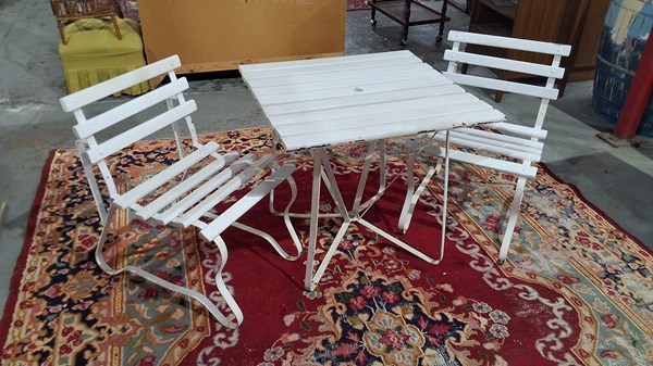 Lot 374 - PATIO SETTING