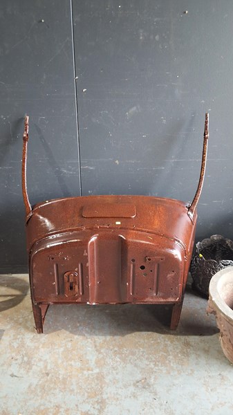 Lot 294 - GARDEN ART