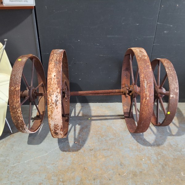 Lot 281 - WHEELS