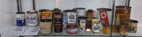 Lot 1396 - OIL TINS