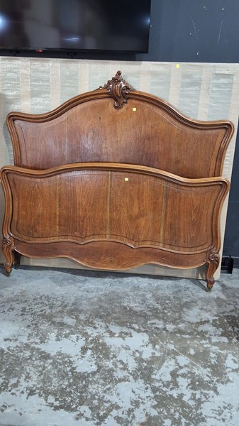 Lot 141 - QUEEN BED