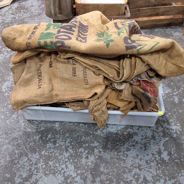 Lot 426 - SACKS