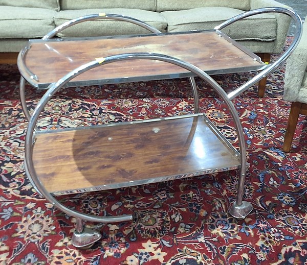 Lot 86 - TRAY MOBILE