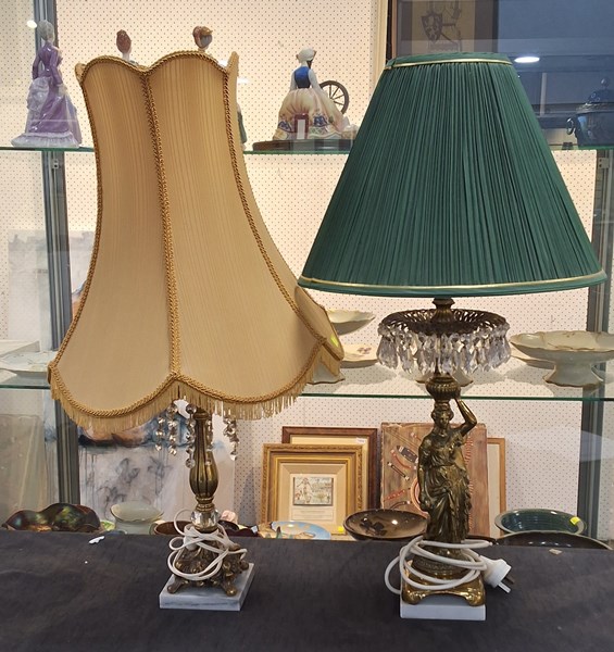 Lot 1273 - TABLE LAMPS