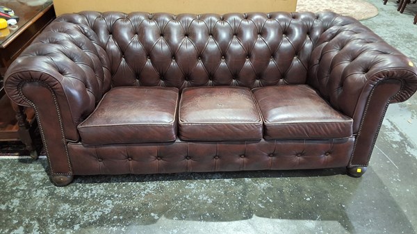 Lot 190 - CHESTERFIELD