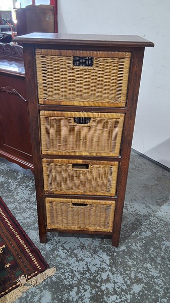 Lot 398 - CHEST OF DRAWERS