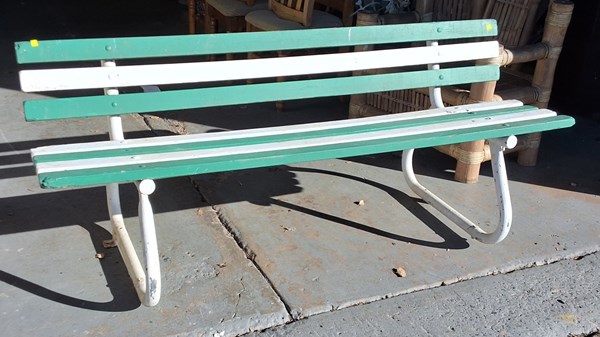 Lot 297 - PARK BENCH