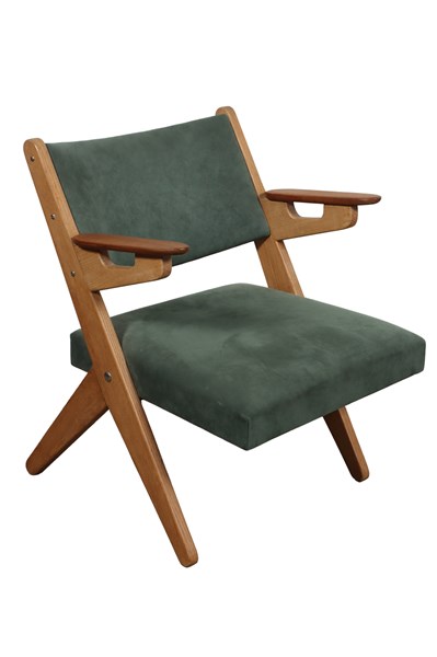 Lot 113 - ARMCHAIR