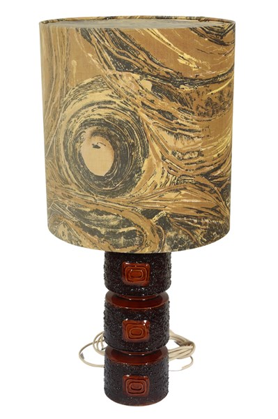 Lot 184 - TABLE LAMP