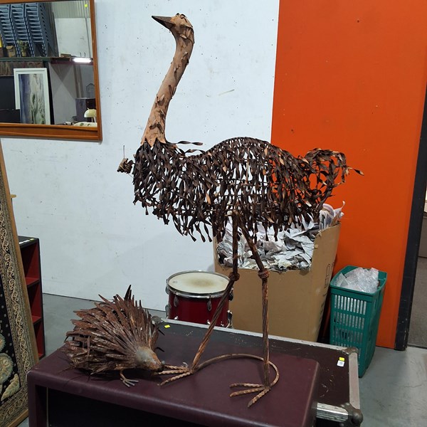 Lot 402 - GARDEN ART