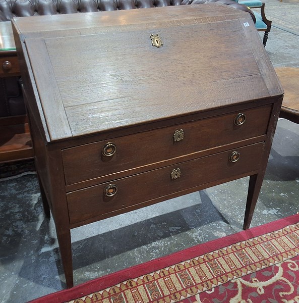 Lot 19 - EARLY 19TH CENTURY OAK DESK