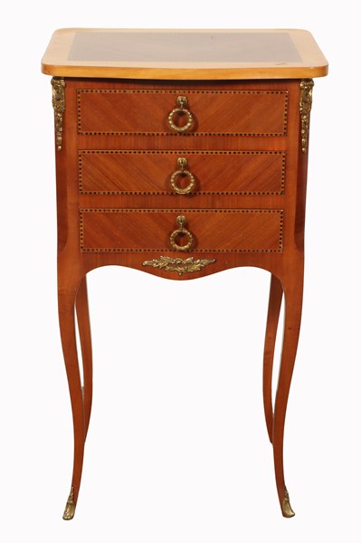 Lot 79 - BEDSIDE DRAWERS