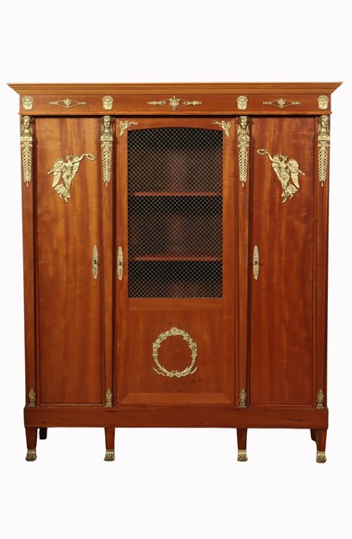 Lot 85 - MAHOGANY BOOKCASE